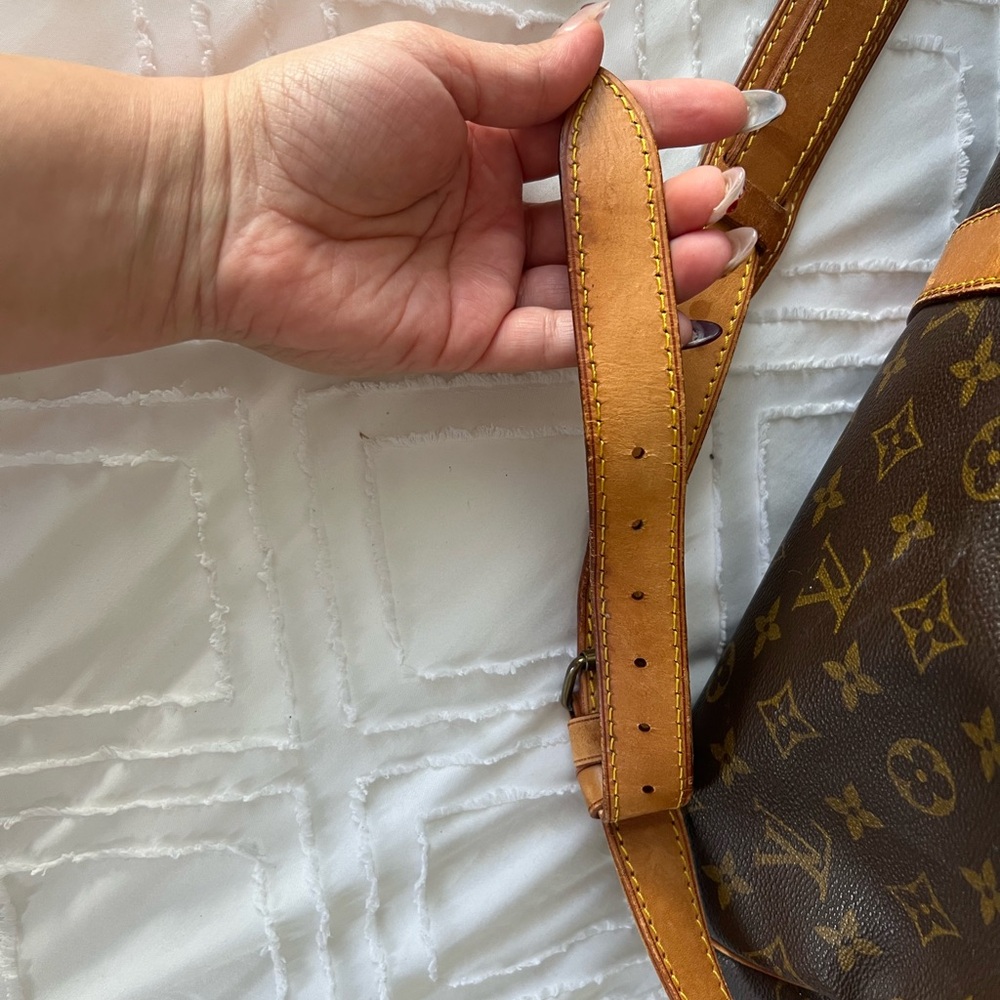 Louis Vuitton Brown Monogram Men's Bag - Picture 7 of 14